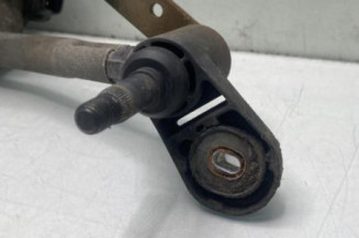 Moteur essuie glace avant RENAULT CLIO 3