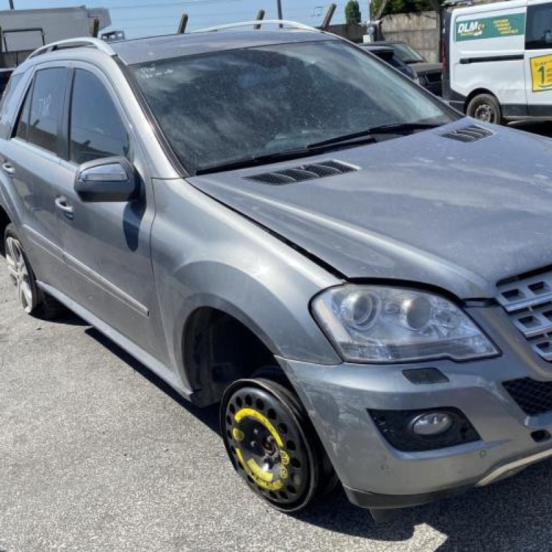 Barres de toit MERCEDES CLASSE M 164 Photo n°9