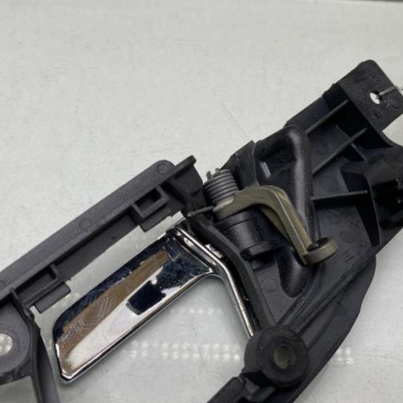 Poignee interieur arriere droit VOLKSWAGEN POLO 4 Photo n°3