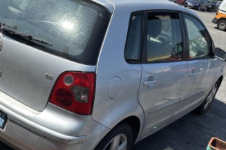 Poignee interieur arriere droit VOLKSWAGEN POLO 4