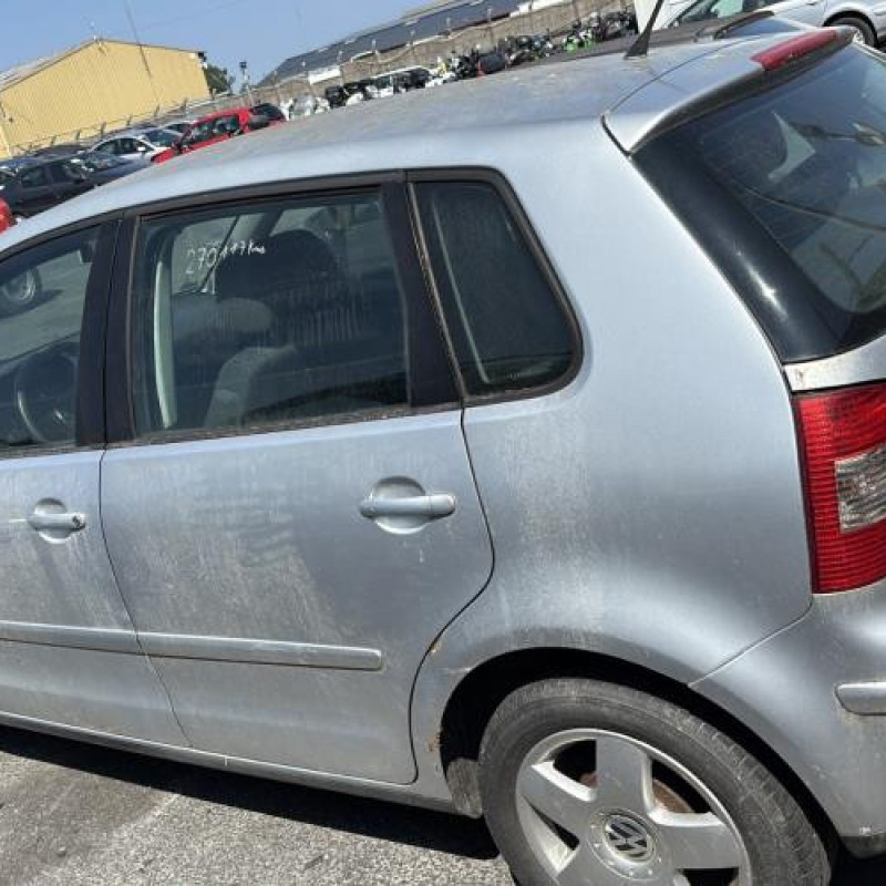 Poignee interieur arriere droit VOLKSWAGEN POLO 4 Photo n°9