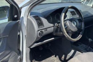 Poignee interieur arriere droit VOLKSWAGEN POLO 4