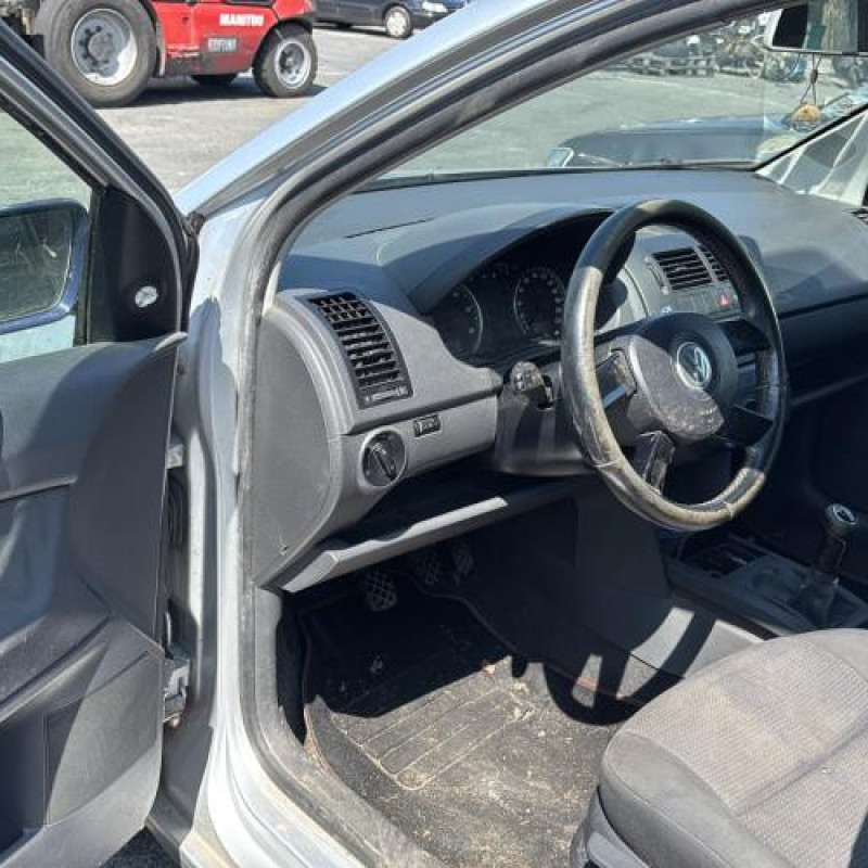 Poignee interieur arriere droit VOLKSWAGEN POLO 4 Photo n°12