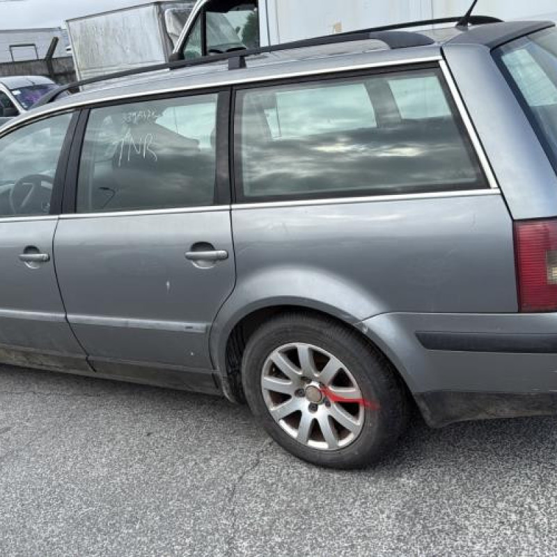 Moteur essuie glace avant VOLKSWAGEN PASSAT 4 Photo n°14