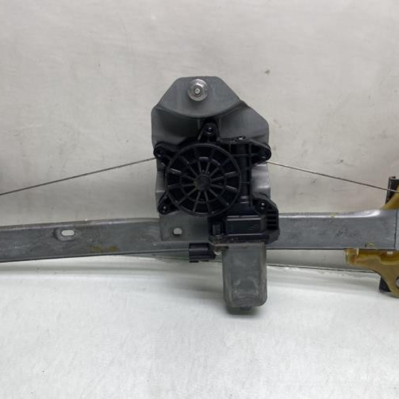 Leve vitre electrique avant droit RENAULT CLIO 4 Photo n°3