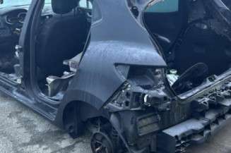 Poignee interieur arriere droit RENAULT CLIO 4