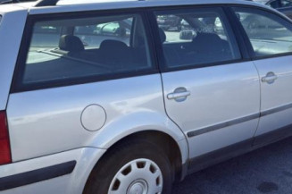 Retroviseur gauche VOLKSWAGEN PASSAT 4