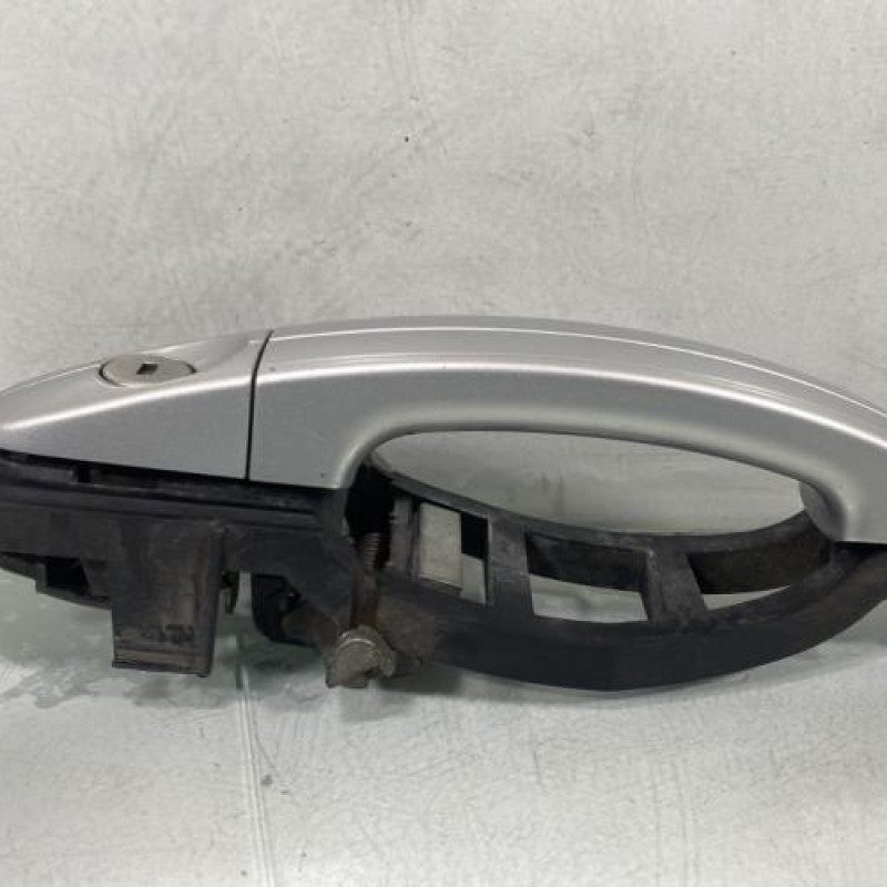 Poignee porte avant gauche FORD FOCUS 2 Photo n°3