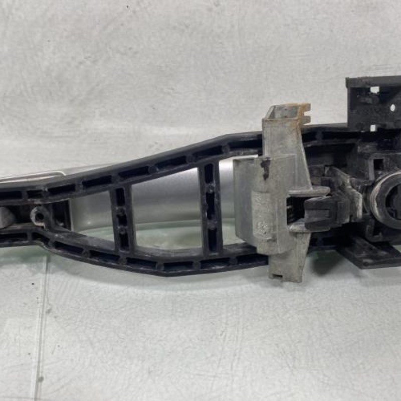 Poignee porte avant gauche FORD FOCUS 2 Photo n°5