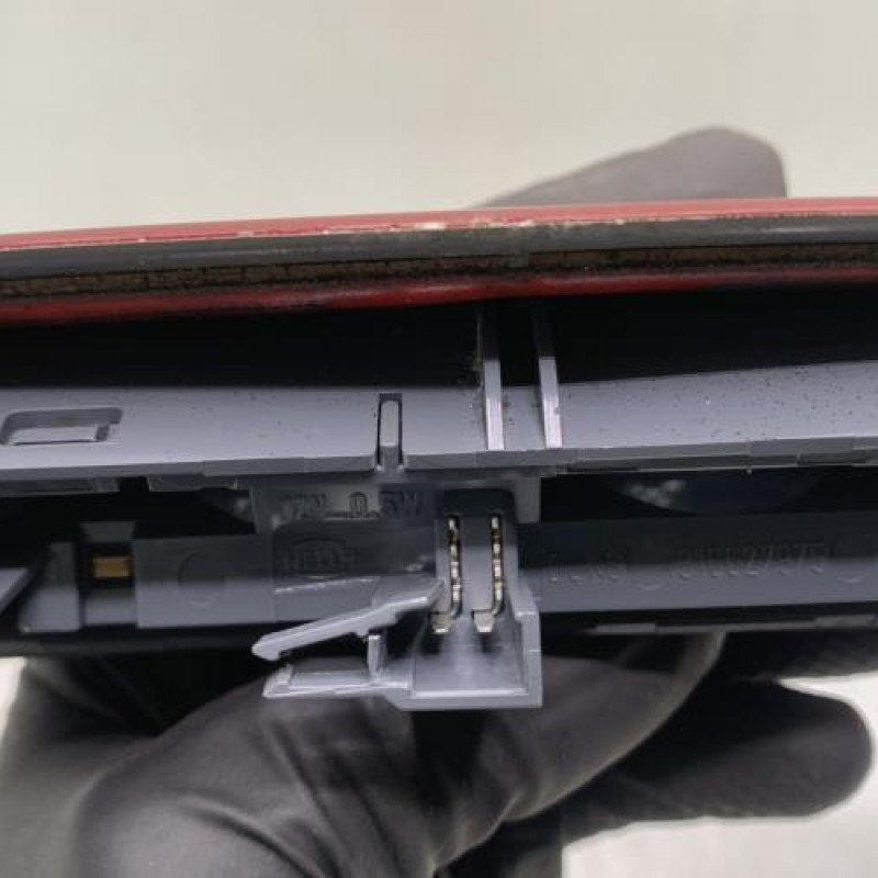 Feu arriere stop central OPEL CORSA D Photo n°3