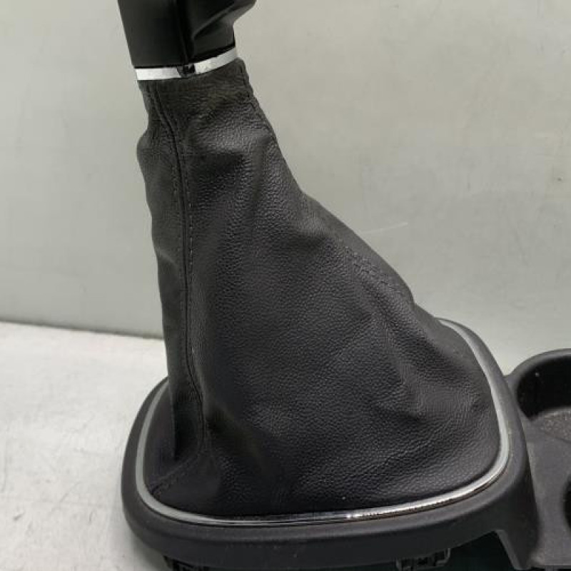 Pommeau de vitesses OPEL CORSA D Photo n°2