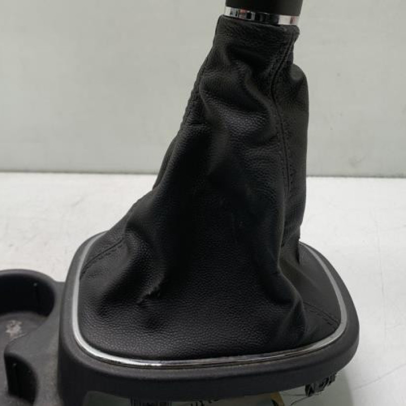 Pommeau de vitesses OPEL CORSA D Photo n°5