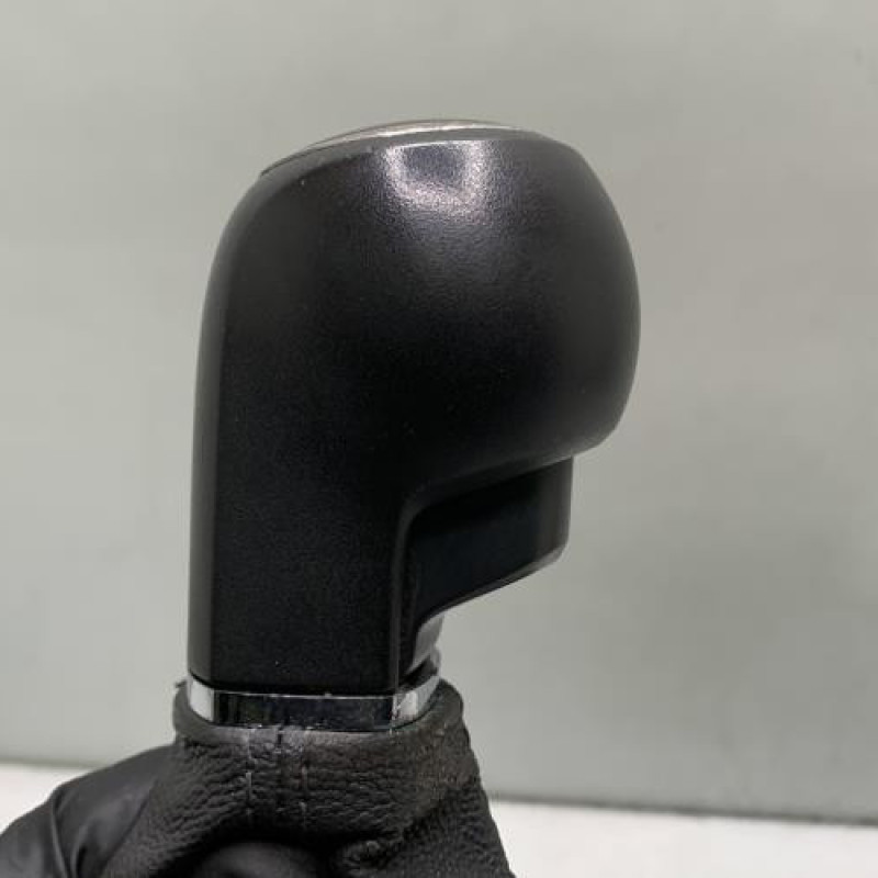 Pommeau de vitesses OPEL CORSA D Photo n°7