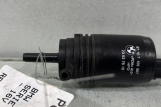 Pompe lave glace avant BMW SERIE 1 E87 Photo n°1