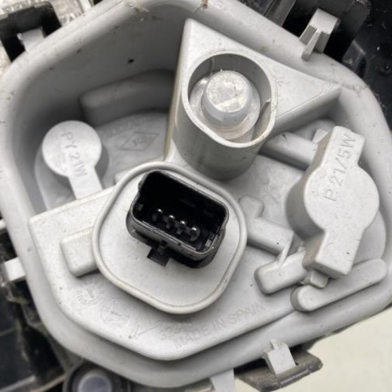 Feu arriere principal gauche (feux) RENAULT CAPTUR 1 Photo n°3