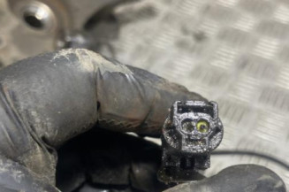 Pivot de moyeu avant gauche OPEL CORSA E