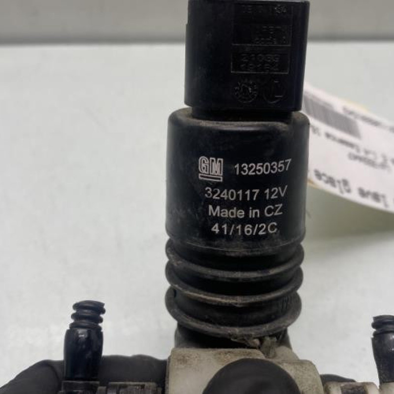 Pompe lave glace avant OPEL CORSA E Photo n°3