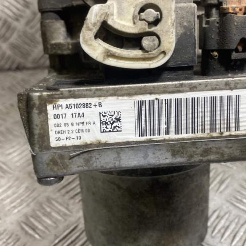 Pompe de direction PEUGEOT PARTNER 2 Photo n°5