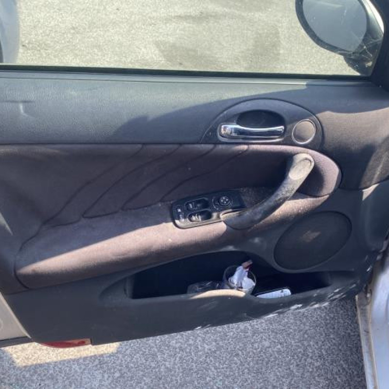 Poignee interieur arriere droit ALFA ROMEO 147 Photo n°14