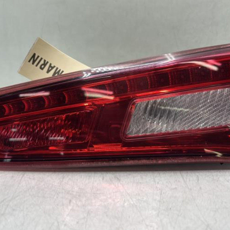 Feu arriere secondaire droit (feux) ALFA ROMEO GIULIETTA 2 Photo n°1