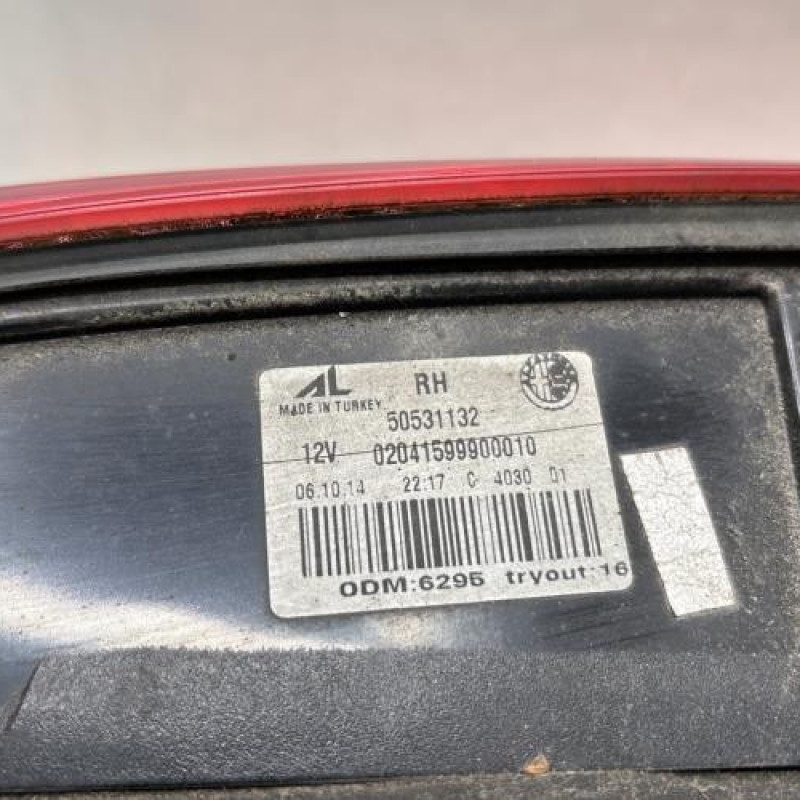 Feu arriere secondaire droit (feux) ALFA ROMEO GIULIETTA 2 Photo n°4