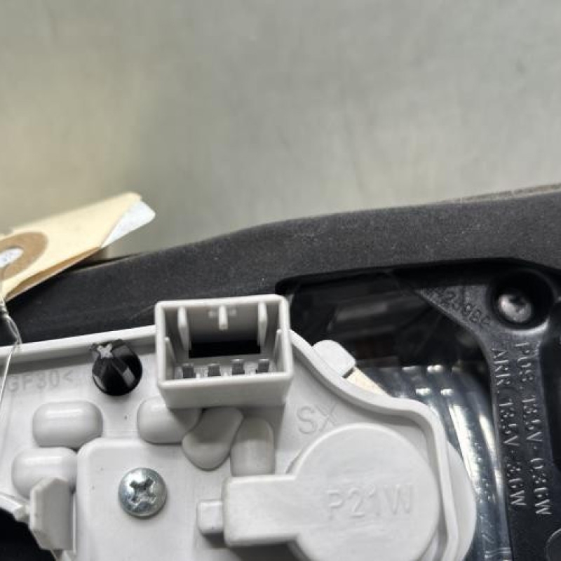 Feu arriere secondaire gauche (feux) ALFA ROMEO GIULIETTA 2 Photo n°3