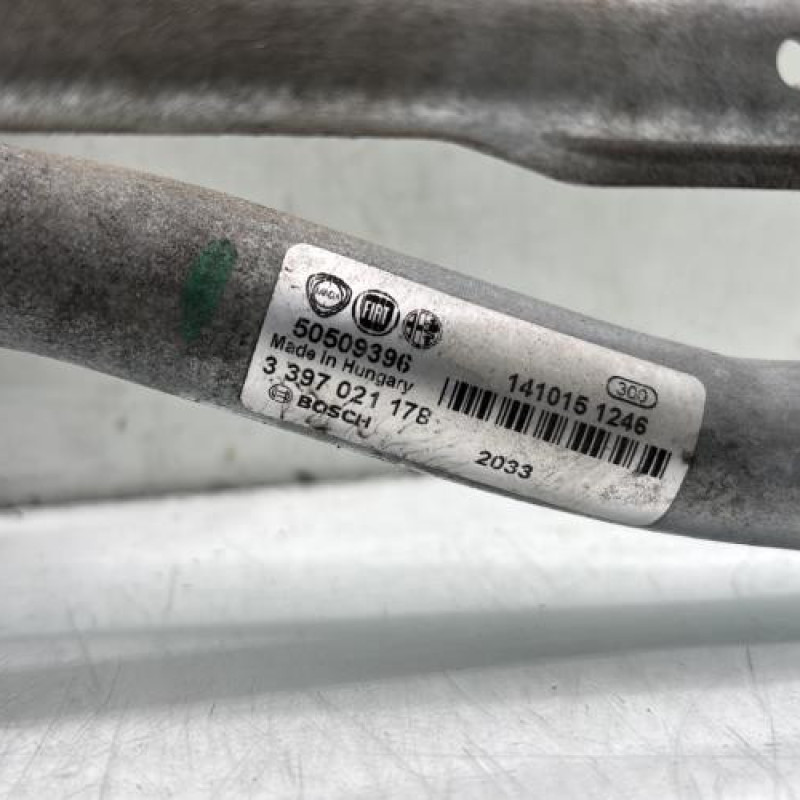 Moteur essuie glace avant ALFA ROMEO GIULIETTA 2 Photo n°4