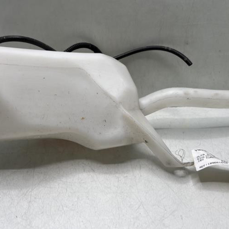 Vase de lave glace ALFA ROMEO GIULIETTA 2 Photo n°1