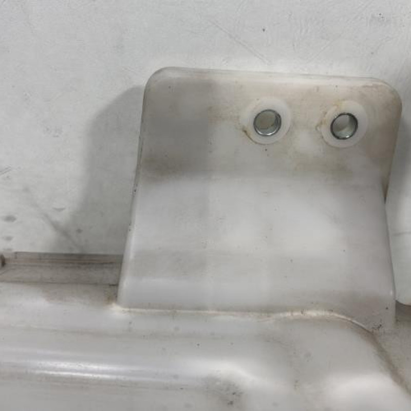 Vase de lave glace VOLKSWAGEN GOLF 6 Photo n°2