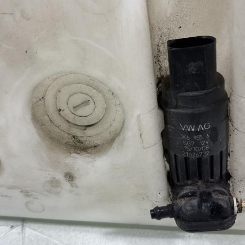 Vase de lave glace VOLKSWAGEN GOLF 6 Photo n°5