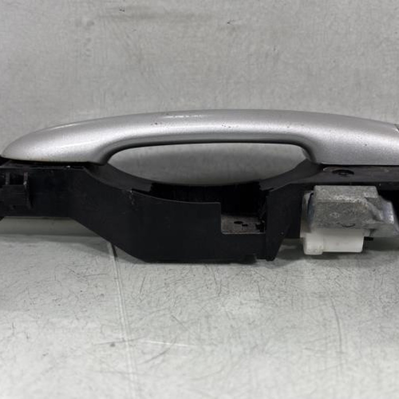 Poignee porte arriere gauche RENAULT LAGUNA 3 Photo n°3