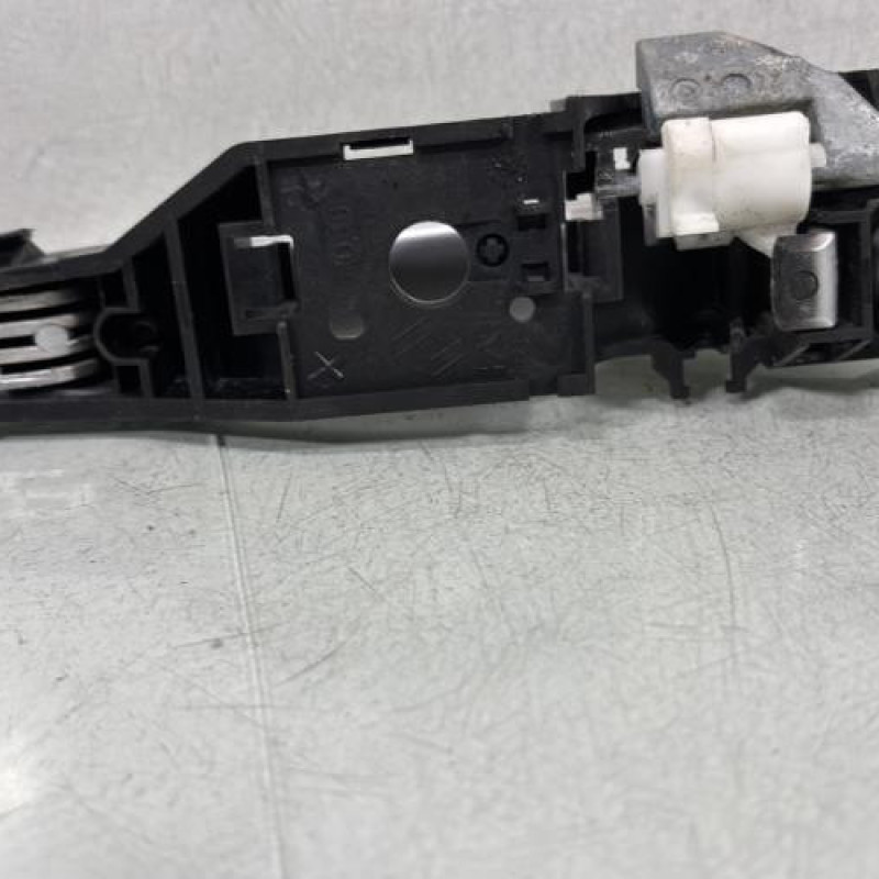 Poignee porte arriere gauche RENAULT LAGUNA 3 Photo n°5