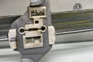 Leve vitre electrique avant droit NISSAN MICRA 3