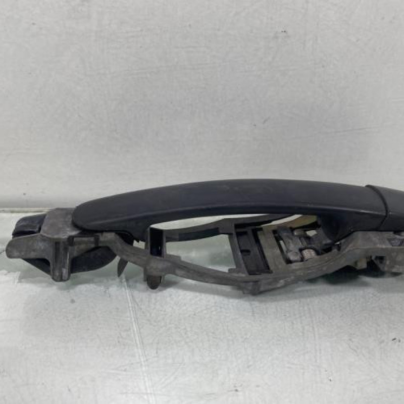 Poignee porte arriere gauche VOLKSWAGEN POLO 4 Photo n°2