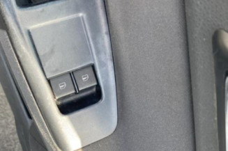 Poignee porte arriere gauche VOLKSWAGEN POLO 4