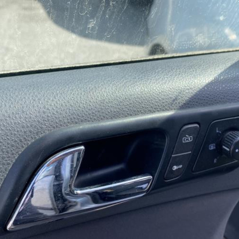 Poignee porte arriere gauche VOLKSWAGEN POLO 4 Photo n°14