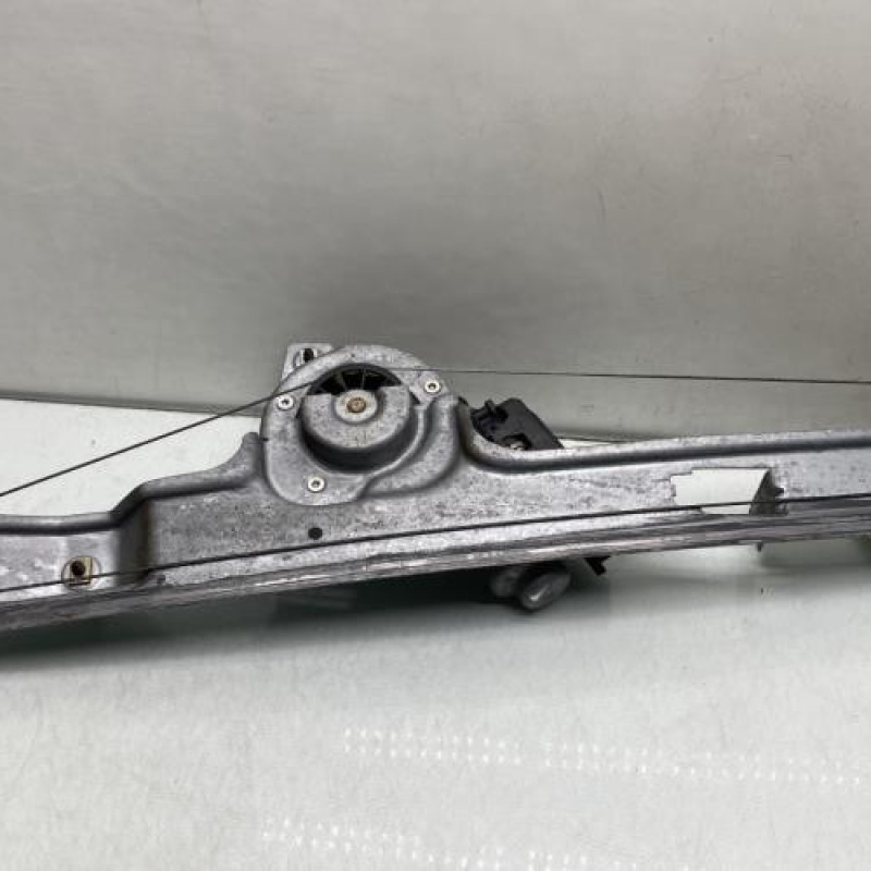 Leve vitre electrique avant droit RENAULT GRAND SCENIC 2 Photo n°1