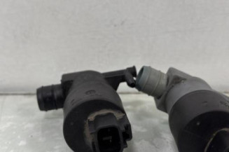 Pompe lave glace avant TOYOTA YARIS 3