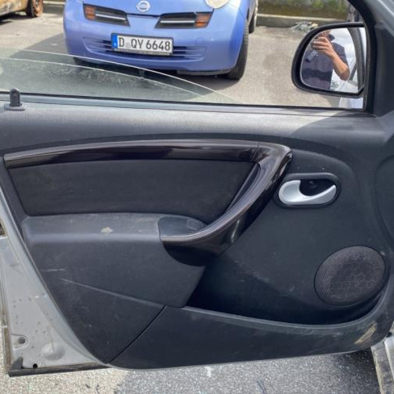 Poignee porte avant gauche DACIA DUSTER 1 Photo n°13