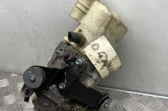 Pompe de direction DACIA DUSTER 1