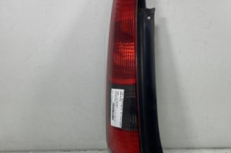 Feu arriere principal gauche (feux) FORD FIESTA 5 Photo n°1