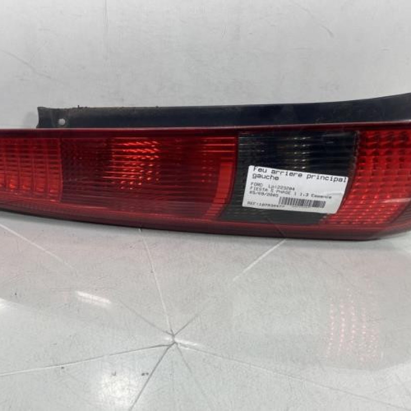 Feu arriere principal gauche (feux) FORD FIESTA 5 Photo n°5