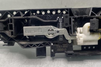 Poignee porte arriere droit RENAULT SCENIC 3