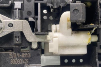 Poignee porte arriere droit RENAULT SCENIC 3