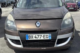 Poignee porte arriere droit RENAULT SCENIC 3