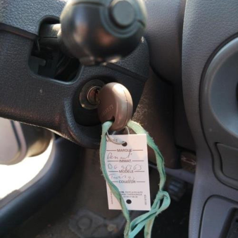 Aile avant droit RENAULT TWINGO 1 Photo n°9