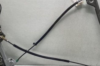 Leve vitre electrique avant gauche PEUGEOT 206 Photo n°1