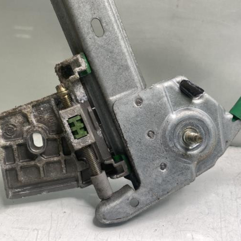 Leve vitre electrique avant gauche PEUGEOT 206 Photo n°3