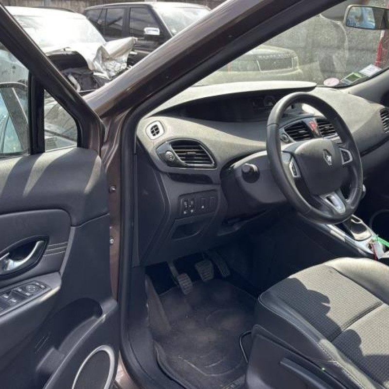 Feu arriere secondaire gauche (feux) RENAULT SCENIC 3 Photo n°13