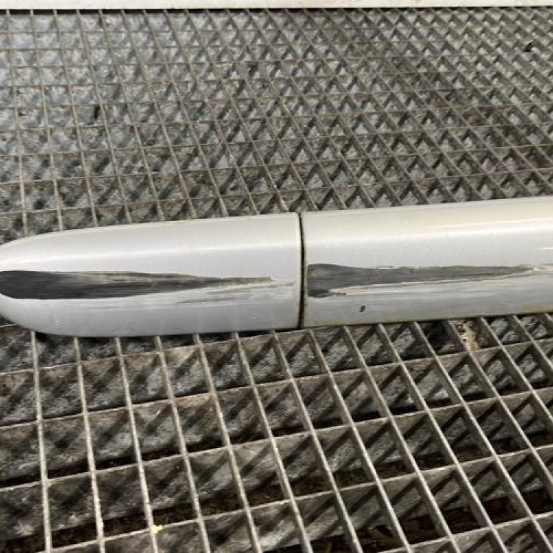 Baguette de porte avant gauche RENAULT CLIO 2 CAMPUS Photo n°2